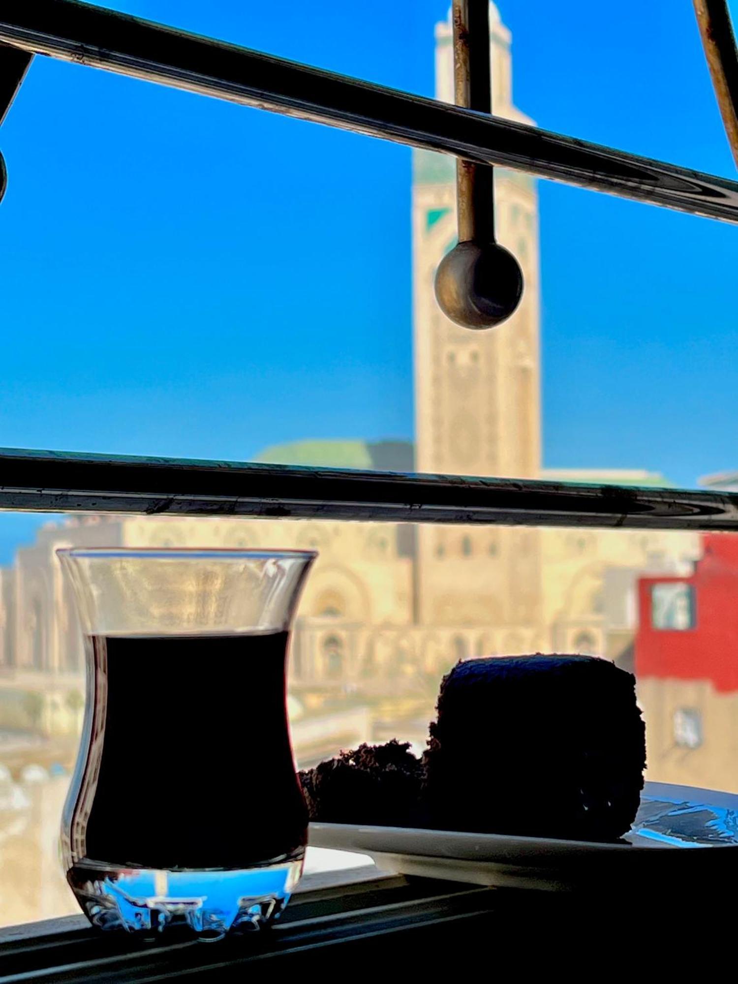 Bel Appartement Avec Une Belle Vue Sur La Grande Mosquee Hassan II Et La Mer カサブランカ エクステリア 写真