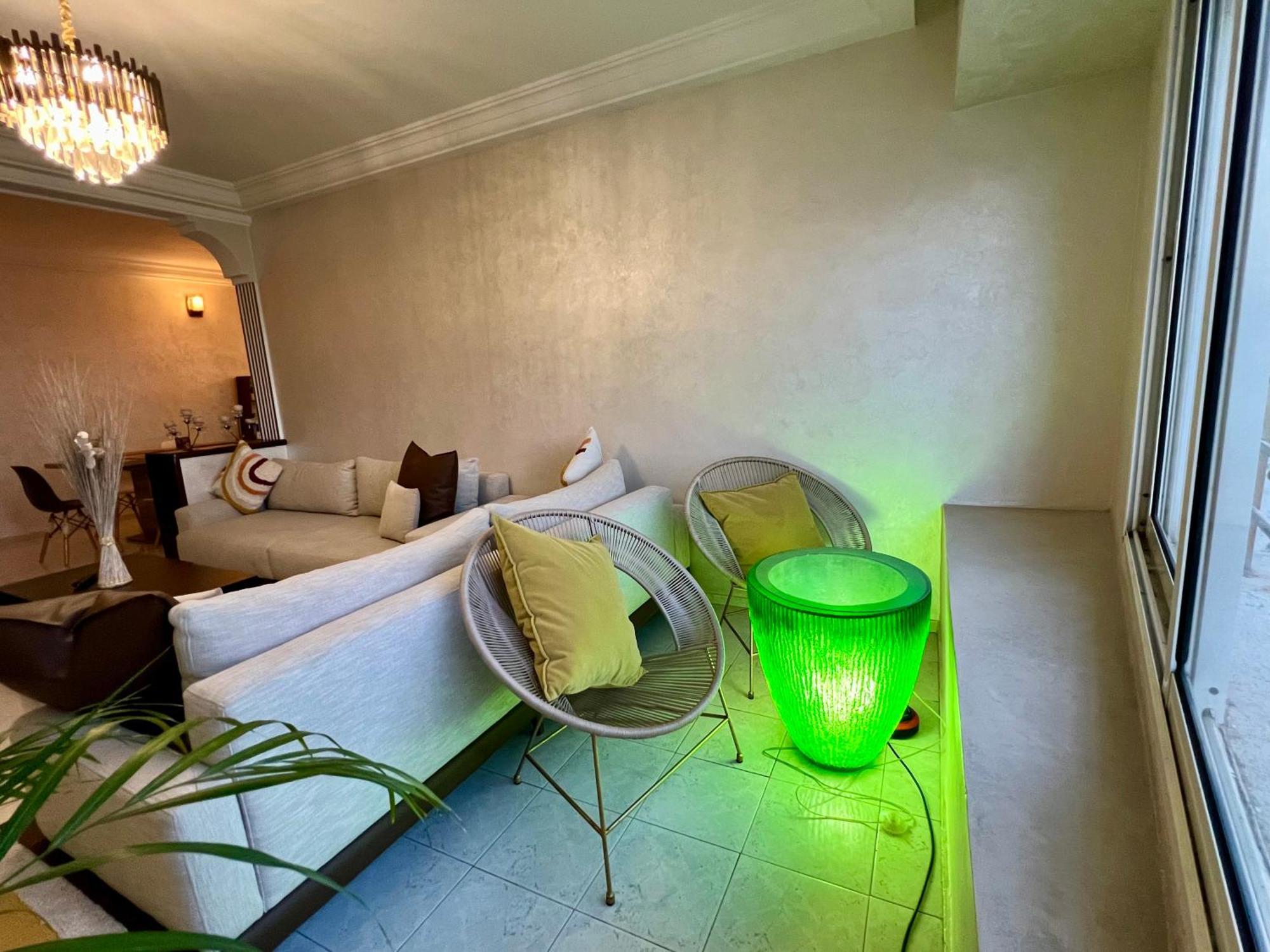 Bel Appartement Avec Une Belle Vue Sur La Grande Mosquee Hassan II Et La Mer カサブランカ エクステリア 写真